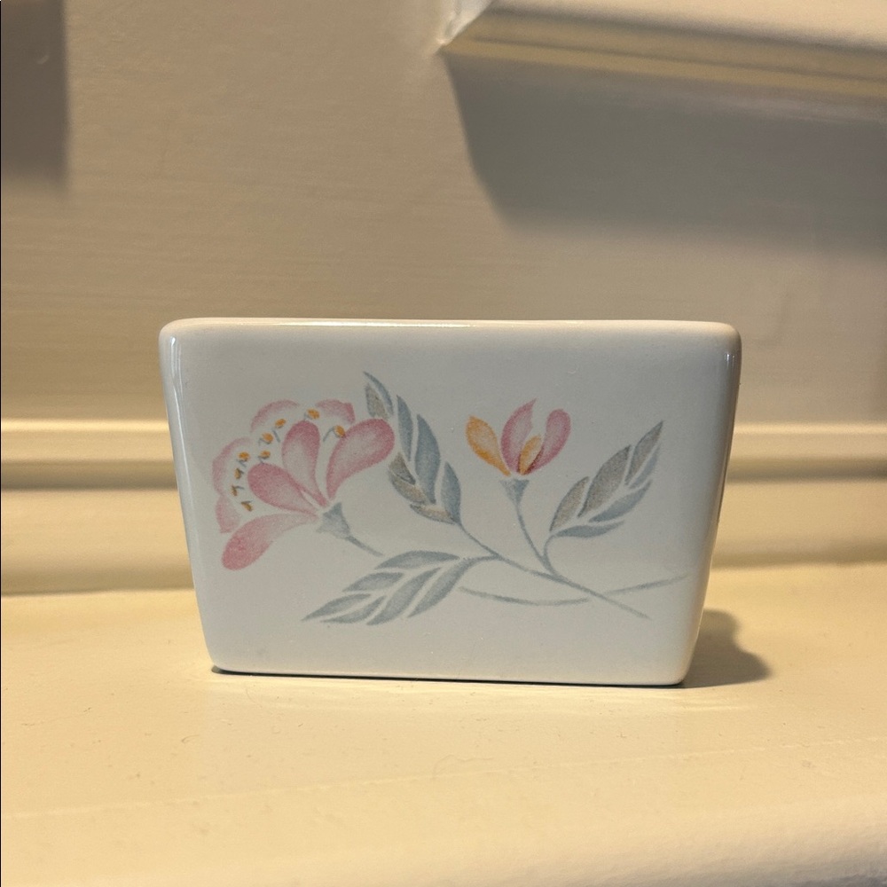Corelle Stoneware  Floral Accents pink trio color sugar/sweetener packet holder.
